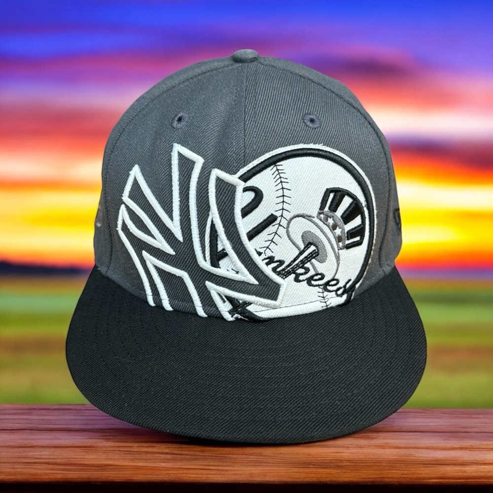 New Era Authentic 59FIFTY New York NY Yankees Embroidered Fitted Hat Size 7 1/4